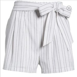 Adorable Paper bag shorts from JOA size small